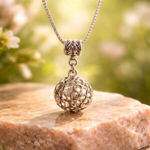 New Sterling Silver Ball Necklace